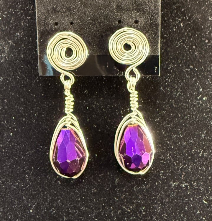 8110-26;Earrings;’AgStudSpiralHoldingDeepPurpleCrystalBead’;UniqueHandCraftedFreeFormAgClosedSpiralStud;SuspendingAUniqueHandCraftedFreeFormAgUpwardAlternatingHalfVerticalSpiralWireWrapDongleHoldingAGorgeousDeepPurpleFacettedTearDropStoneBead;NoEarHo