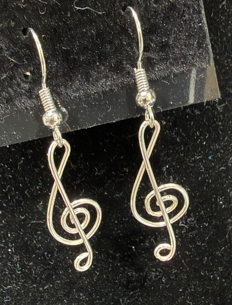 921-26;Earring;’AgMiniTrebleClef’;JonMichelleOriginalDesign;HandCraftedFreeFormAgRoundWireMiniTrebleClef;EarHookAreAgWithBallAndSpring.(6 of 6)