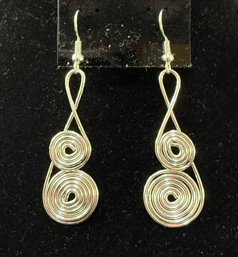788-26;Earrings;’AgDoubleSpiralingClef’;UniqueHandCraftedFreeFormDesignWithAgRoundWireShapedIntoSmallClossedSpiralOverALargerClosedSpiral;EarHooksAreAgWithBallAndSpring.(2 of 2)