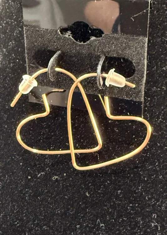 816-26Earrings;’BCuWireHeart;NoEarhook’;AnOriginalJonMichelleDesign;UniqueHandCraftedFreeFormHeartShilouetteBCuRoundWire;NoEarHooksRequired.(2 of 3)