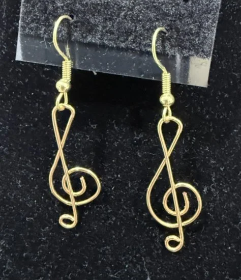 Earring;’AuSmMusicalTrebleClef’;HandCraftedFreeFormDesignInAuRoundWire;EarhooksAreAuWitheBallAndSpring.(2 of 5)[CanBeSpecialOrderedMadeInAg&BrightCuWire]