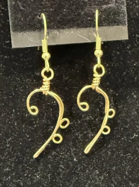 860-26;Earring;’AuMusicalBassClef’;HandCraftedFreeFormDesignInAuRoundWire;EarHooksAreAuWithBallAndSpring.(1 of 2)[CanBeSpecialOrderedMadeInAg&BrightCuWire]