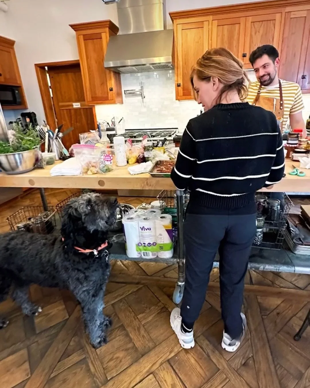 A few BTS shots of our studio friends hard at work! We love being a space where people create not just amazing visuals, but amazing memories, too.

📷:
@elliehaggenmiller 
@asmpmsp
@jtmega 

#MinneapolisStudio #ProductionStudio #Minnesota #Minneapoli