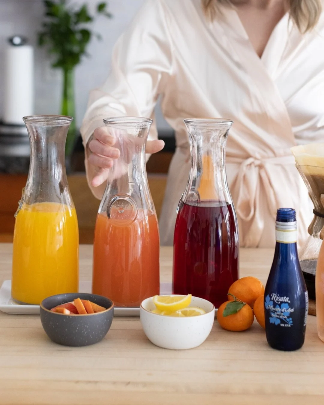 A beautiful brunch fit for a bride. 🥂🥞

Looking for a space to toast to your new chapter ahead? With fully equipped kitchens, comfortable seating, and tons of natural lighting, Studio Q is the perfect place to host a bridal brunch.

#BridalSuiteMin