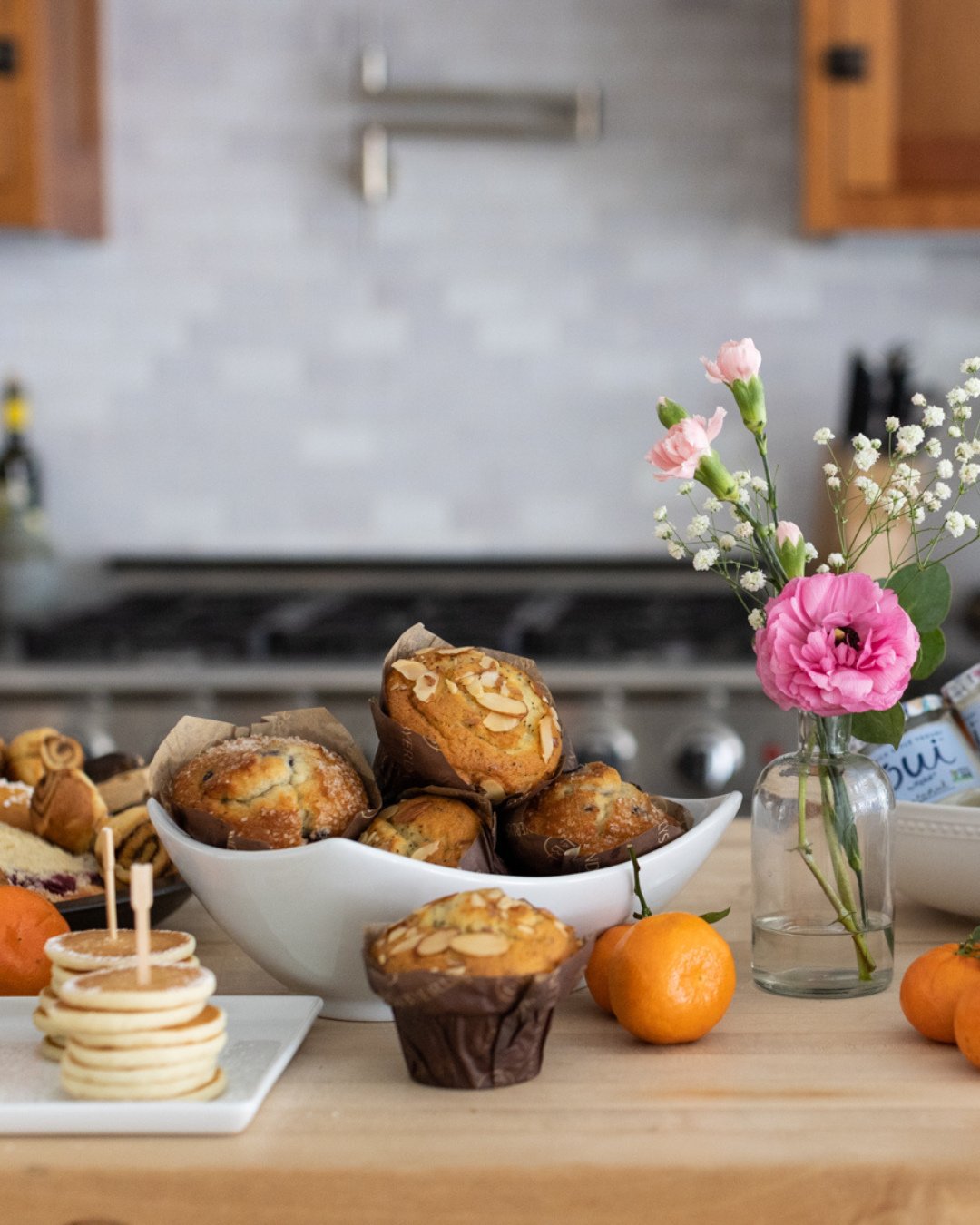 Cozy, chic winter bridal brunches are the move for 2026! Gather your favorite people and celebrate your big day in one of our two fully stocked, working kitchens.⁠
⁠
#MinneapolisBridalSuite #MinnesotaVenue #MinneapolisStudio #BridalVenue⁠
⁠