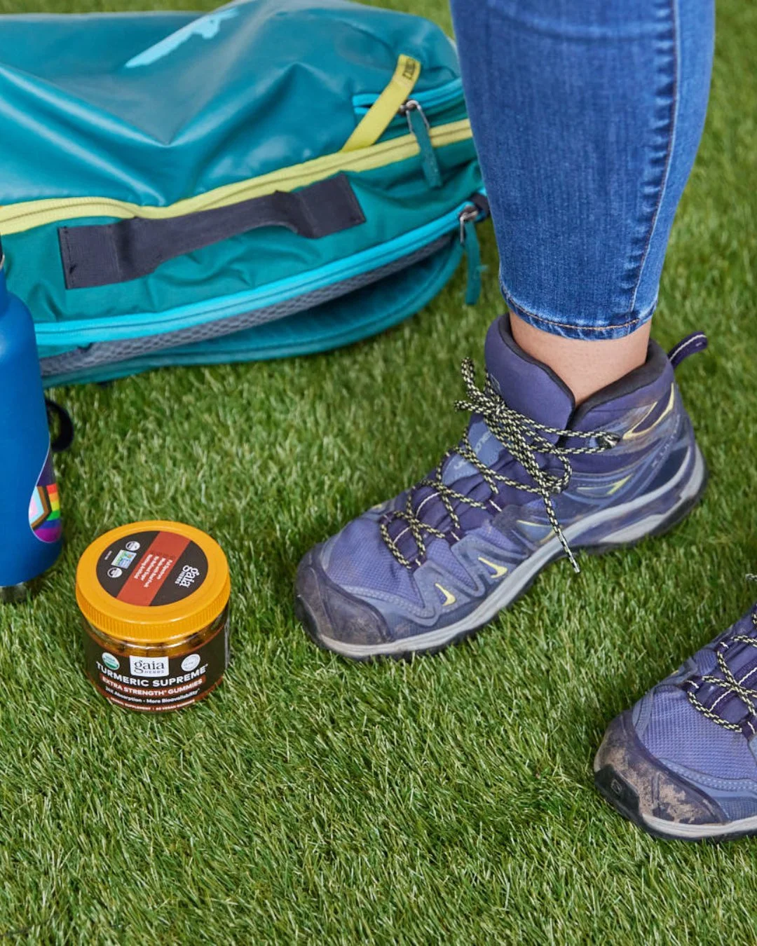 The grass is green, and flowers are in full bloom over here at the studio! 💐We have all the backdrops you need to set the scene for your campaign. Just let us know what you&rsquo;ll be needing when you book your time, and we&rsquo;ll make sure it&rs