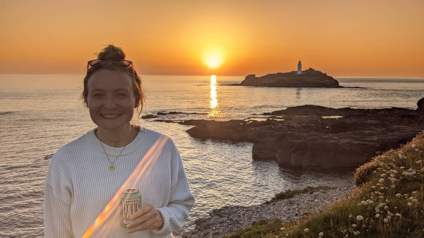 Who needs holidays abroad when we have magical sunsets like this in the UK 🥰🌅