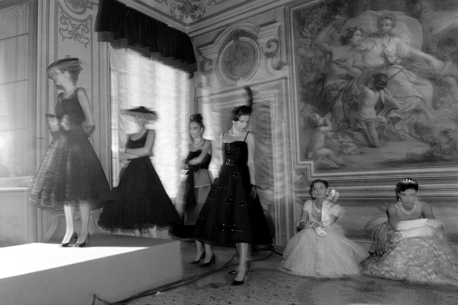 ATELIER FONTANA, LE SORELLE DELLA MODA (2011)