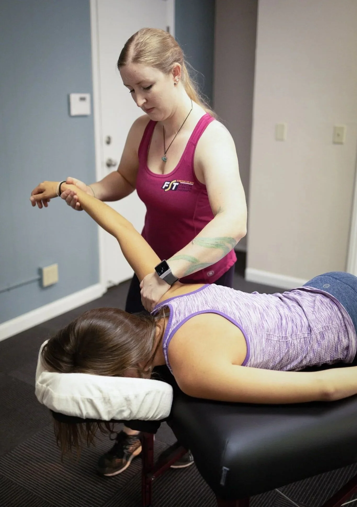 Fascia Stretch Therapy improving shoulder mobility and reducing upper body tension