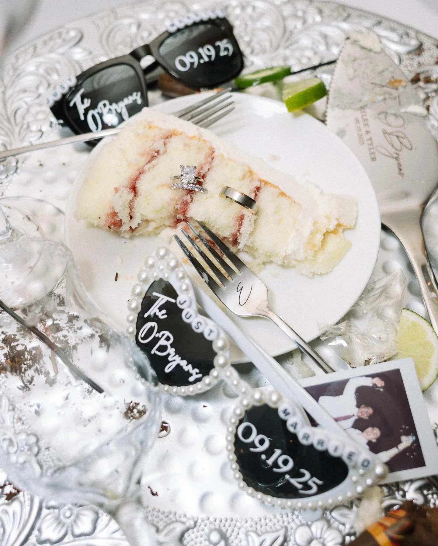 Mr. + Mrs. O&rsquo;Bryan! Here are some of my favorite moments from this gorgeous wedding at @dellleaweddingsandevents last fall, and let me tell you, this crowd knew how to party! 

Looking for a wedding photog? I&rsquo;ve got room for 2 more weddin