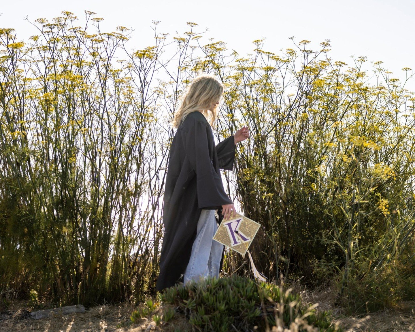 Check-in&hellip;parents of graduates, how you holding up?! 🎓 
&bull;
&bull;
&bull;
&bull;
#familyphotographer #alamedafamilyphotographer #eastbayfamilyphotographer #oaklandfamilyphotographer #maternityphotographer #newbornphotographer #sanfranciscof