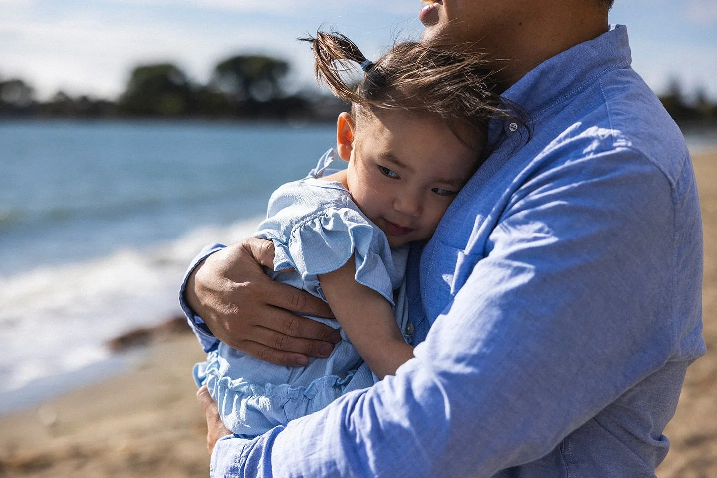Snuggles
&bull;
&bull;
&bull;
&bull;
#familyphotographer #alamedafamilyphotographer #eastbayfamilyphotographer #oaklandfamilyphotographer #maternityphotographer #newbornphotographer #sanfranciscofamilyphotographer  #bayareafamilyphotographer #thatsda
