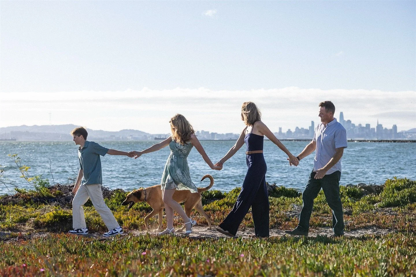 Family strolls with a great view. Love our city on the Bay!
⠀⠀⠀⠀⠀⠀⠀⠀⠀
⠀⠀⠀⠀⠀⠀⠀⠀⠀
⠀⠀⠀⠀⠀⠀⠀⠀⠀
⠀⠀⠀⠀⠀⠀⠀⠀⠀
#familyphotographer #alamedafamilyphotographer #eastbayfamilyphotographer #oaklandfamilyphotographer #maternityphotographer #newbornphotographer #sanf