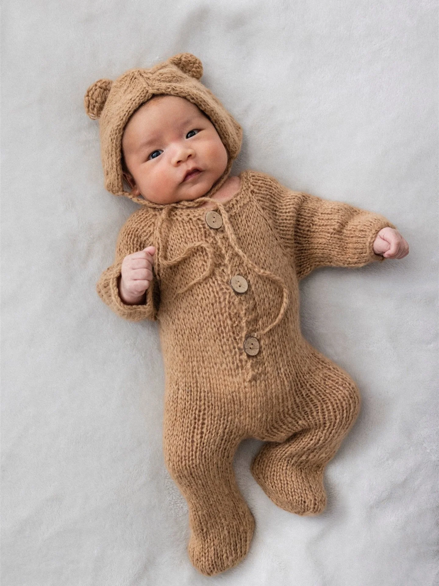 Meet baby Harrison! So excited to start sharing this super sweet newborn sesh with ya&rsquo;ll. Welcome to the world, little one! We are so very glad to have you here. 👶🍼💛
⠀⠀⠀⠀⠀⠀⠀⠀⠀
 
⠀⠀⠀⠀⠀⠀⠀⠀⠀
#familyphotographer #alamedafamilyphotographer #eastb