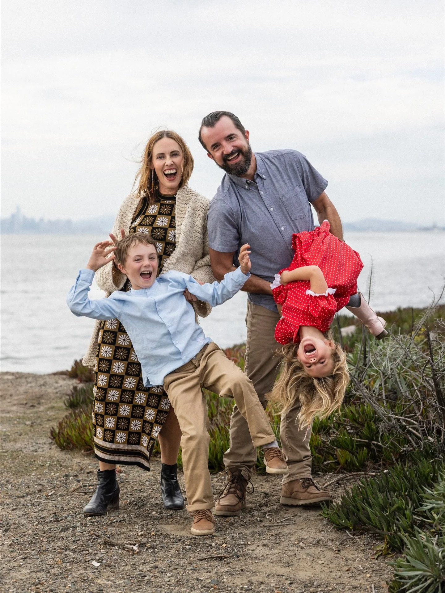 Holiday magic and fun!
⠀⠀⠀⠀⠀⠀⠀⠀⠀
#portraitphotographer #sfbayareaphotographer  #familyphotographer