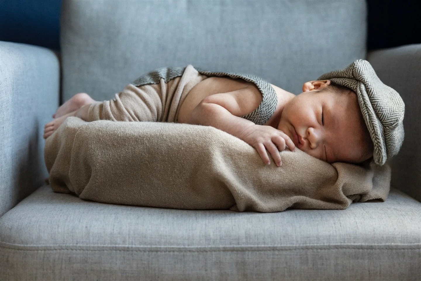 Please join me in tomorrow&rsquo;s national shutdown. We will be closed tomorrow, January 30th, for business. No work, no school, no shopping. America, let&rsquo;s do like this little cutie - and nap tomorrow away. 
⠀⠀⠀⠀⠀⠀⠀⠀⠀
#portraitphotographer #s