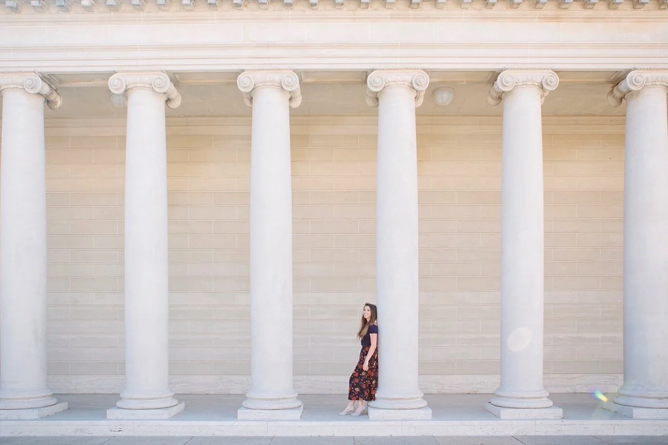 Your senior ready to book their photo session?! Get on the calendar with a mini session or full one hour before the school year flies by!
⠀⠀⠀⠀⠀⠀⠀⠀⠀
#portraitphotographer #sfbayareaphotographer  #seniorphotographer
