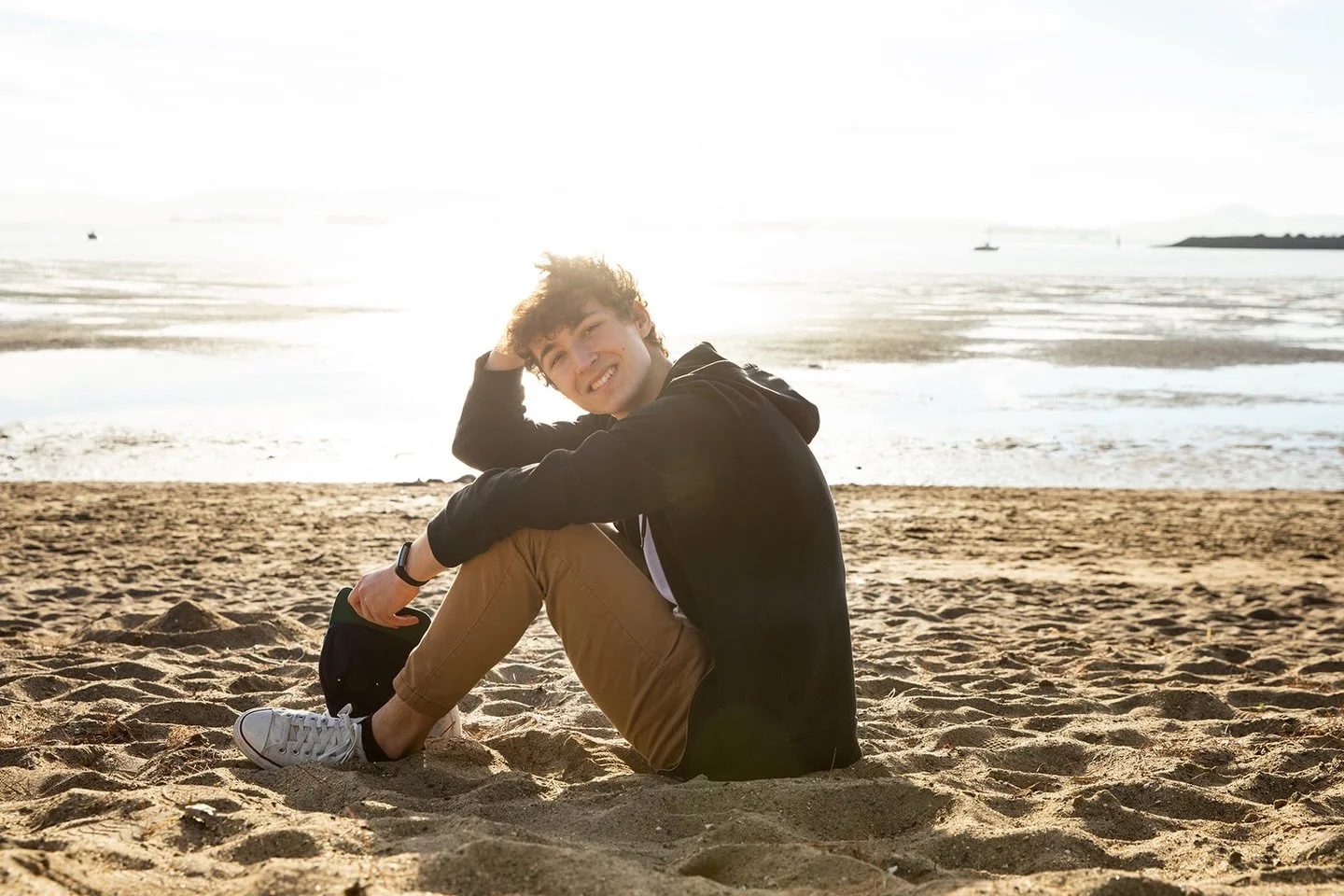 Starting to feel that spring time sunshine. Spring minis are a great way to get your graduating seniors on the calendar! Link in bio to book. 
⠀⠀⠀⠀⠀⠀⠀⠀⠀
#portraitphotographer #sfbayareaphotographer  #familyphotographer