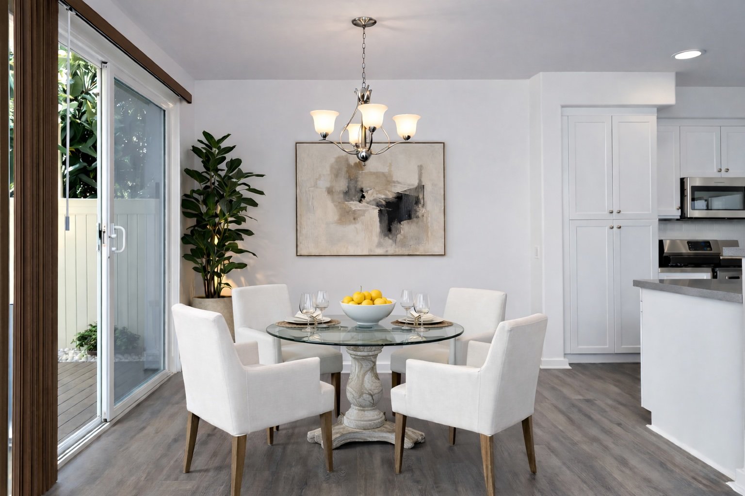 Rachel Dining lemon .jpg