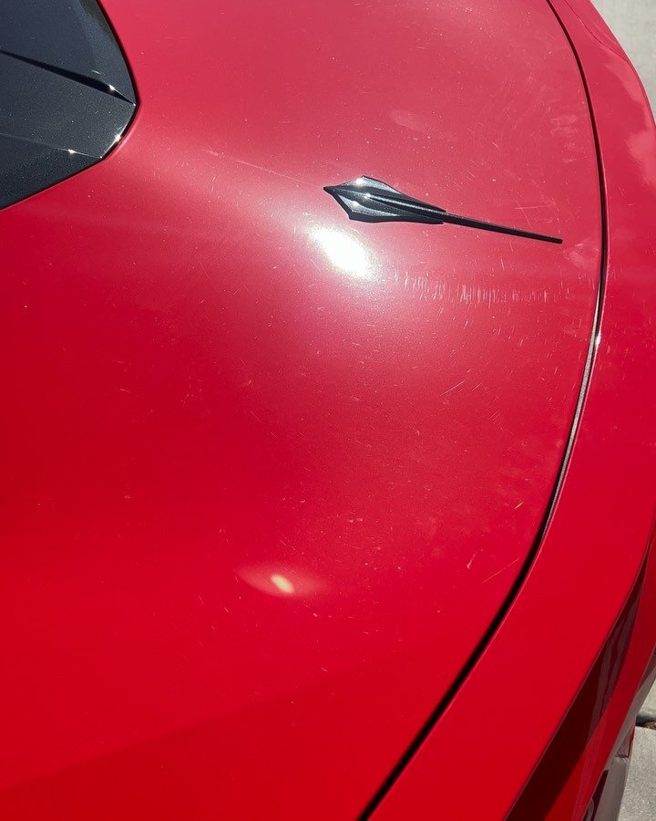 Stingray booked in for a level 2 detail 💎
Gloss enhancement package 💎
Before video and pics 

Paint was a bit oxidized/hazy 
Swirled and marrings all over the paint 🎨