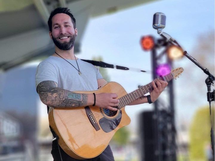 Live Music — Shawn Steinhart