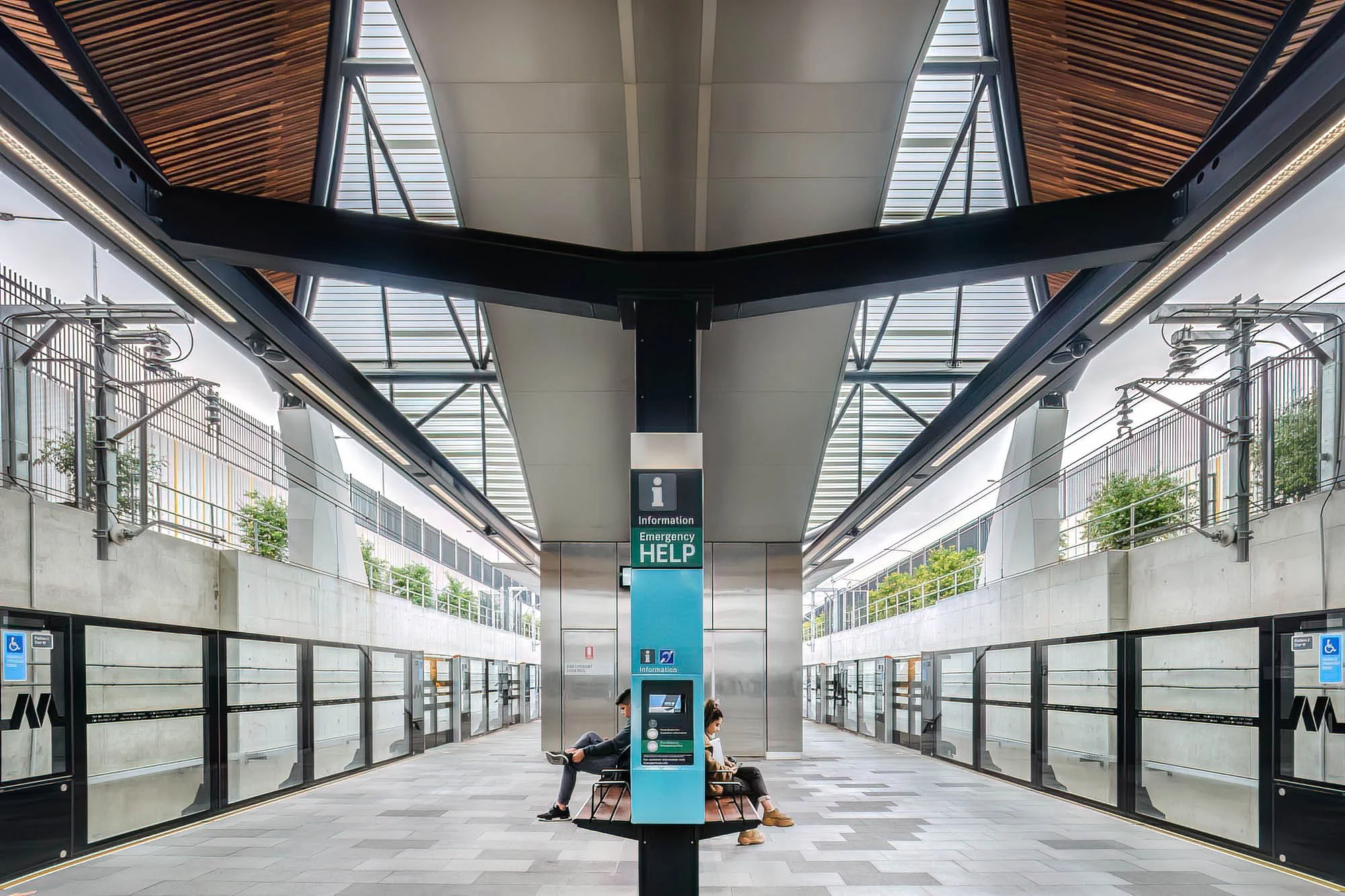 KathyWallacePhotography - Metro - 2.JPG