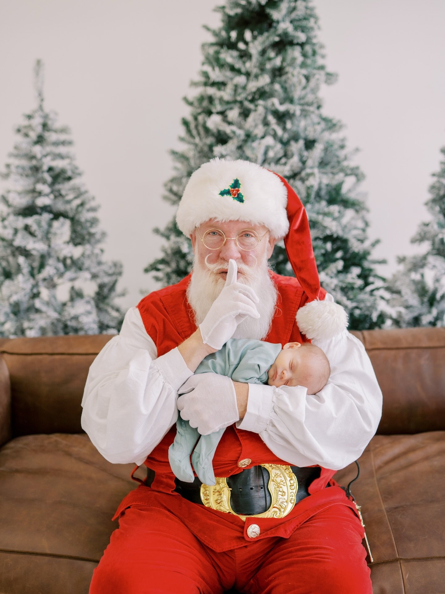 Happy December!! The most magical time of the year ✨🎄