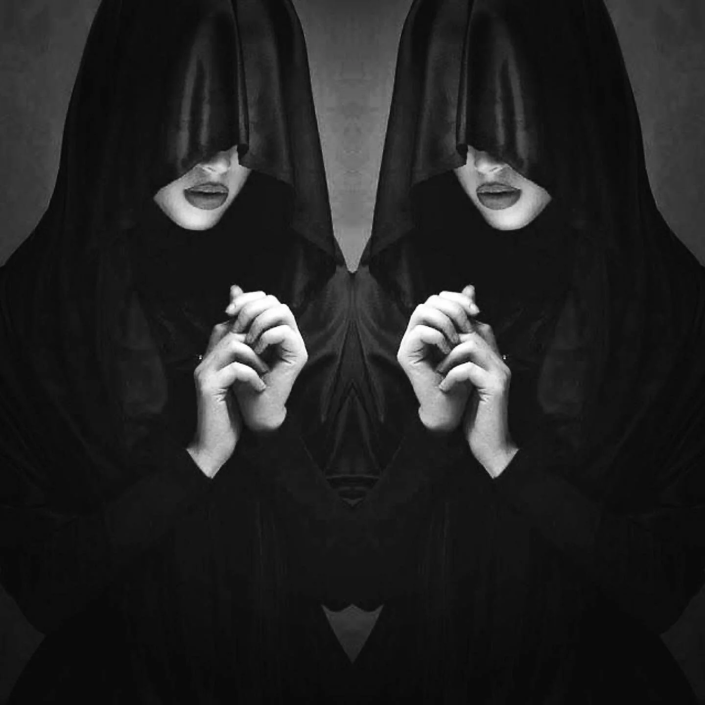 RITU▲L NOIR | MANIFEST 
02.29.2020 · 9PM · 21+ · $6 ·  The Lunchbox
____________________________________________
A night of sacred audio, transmutation on the dancefloor, dark fashion & spiritual growth. 
____________