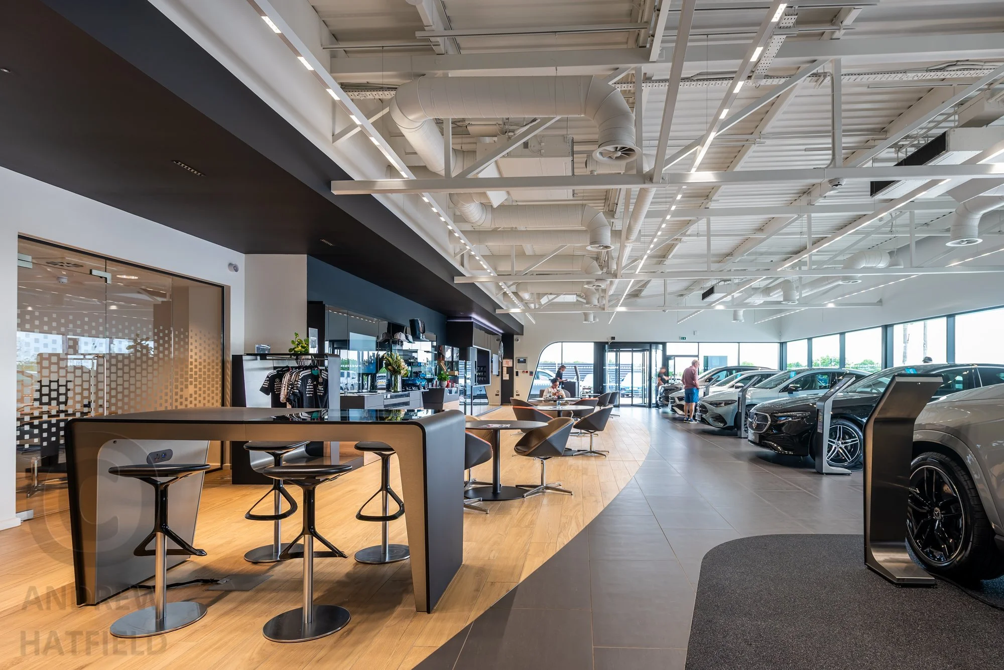 Mercedes-Benz, Tamworth, customer waiting area - interior photography