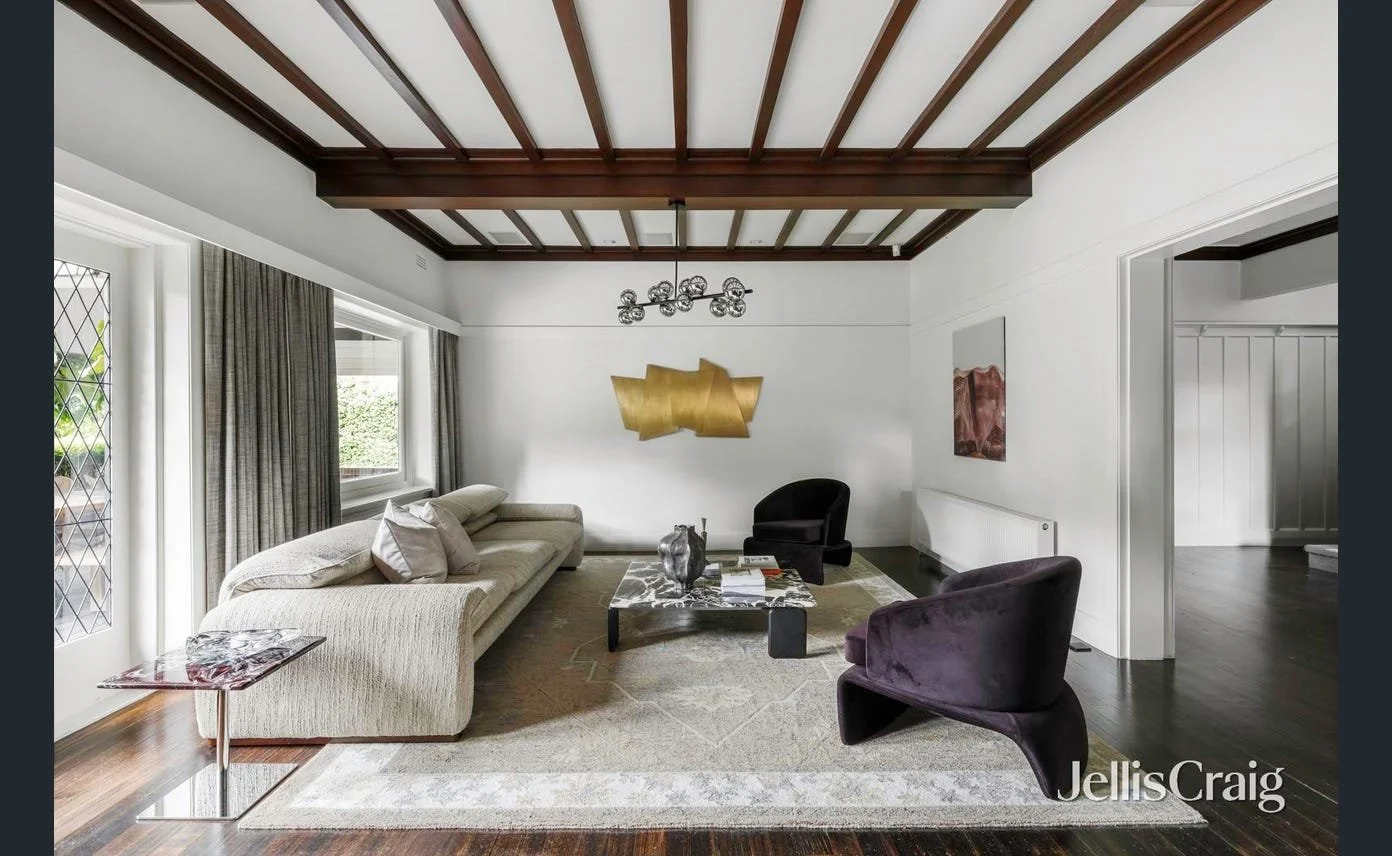 2 Daracombe living.jpg