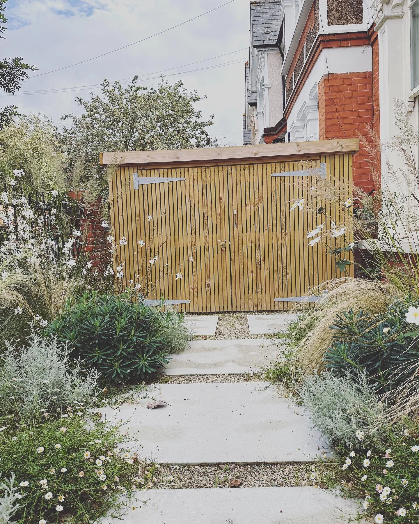 Planting design 🌱 

Beautiful gardens start with an idea and a sketch. Creating a beautiful front garden that is not dominated by concrete adds so much to your house and the people and wildlife that can enjoy it.

This has definitely become the post