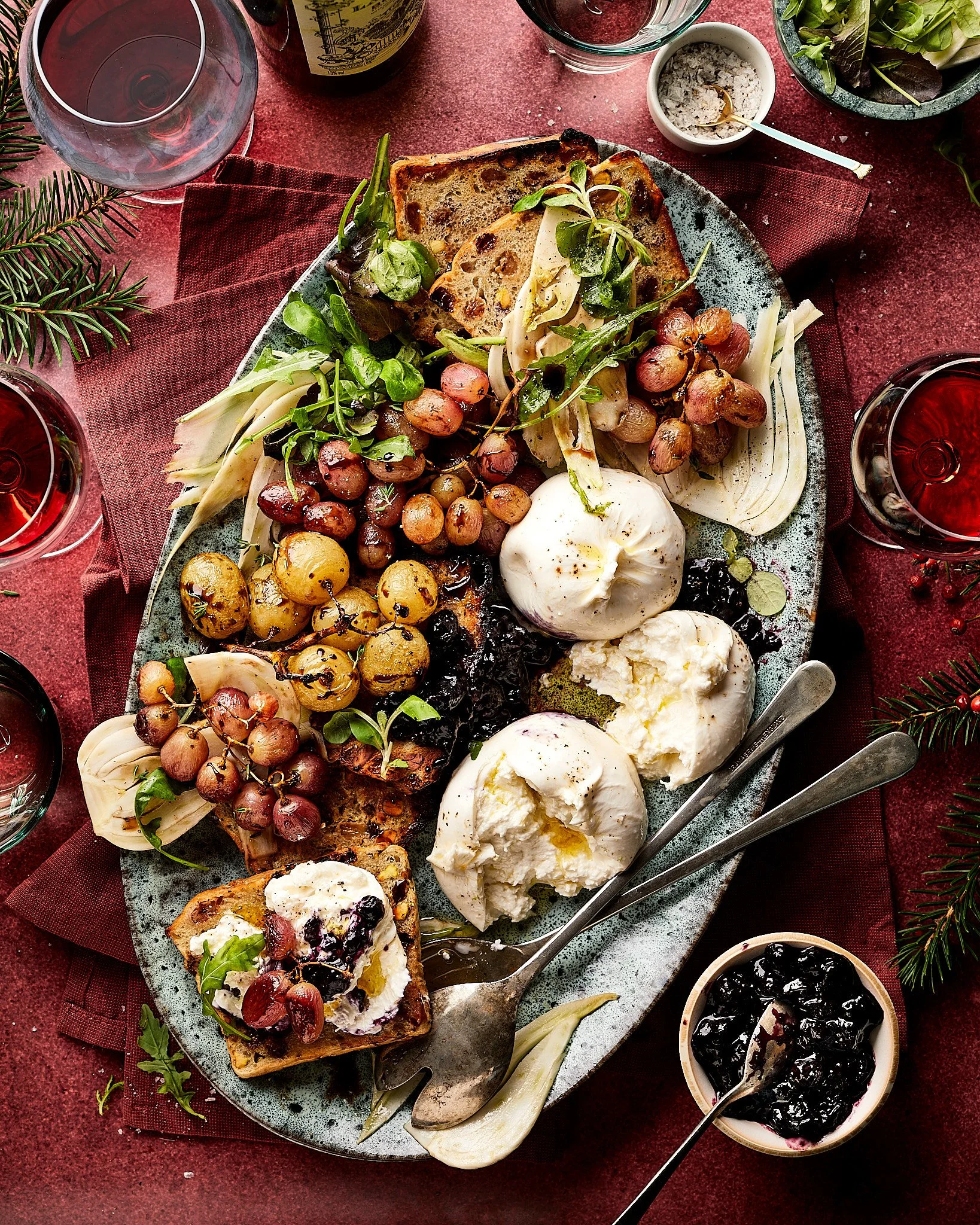 Rozijnentoast met burrata 1.jpg