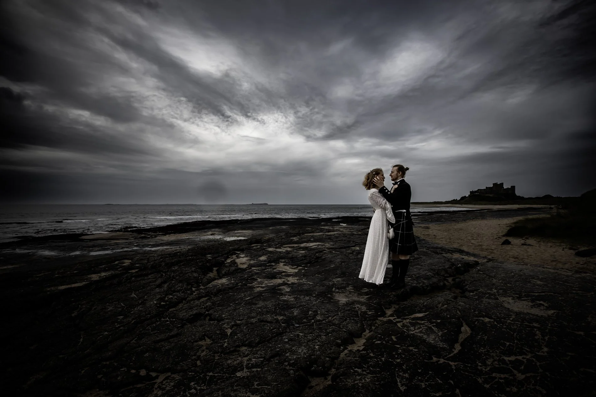 Northumberland Coast Wedding Photography (9).jpg