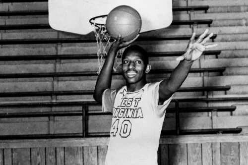 Earl Lloyd: The pro basketball trailblazer who doesn’t get the credit he deserves