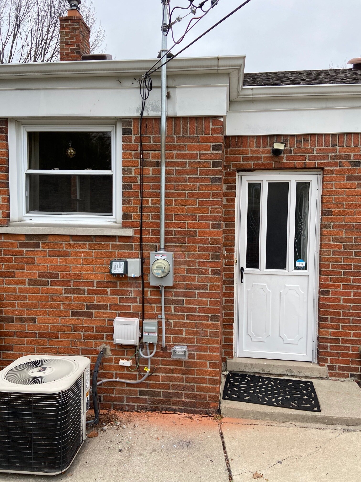 Updated Neat and Tidy and it actually has a ground now.