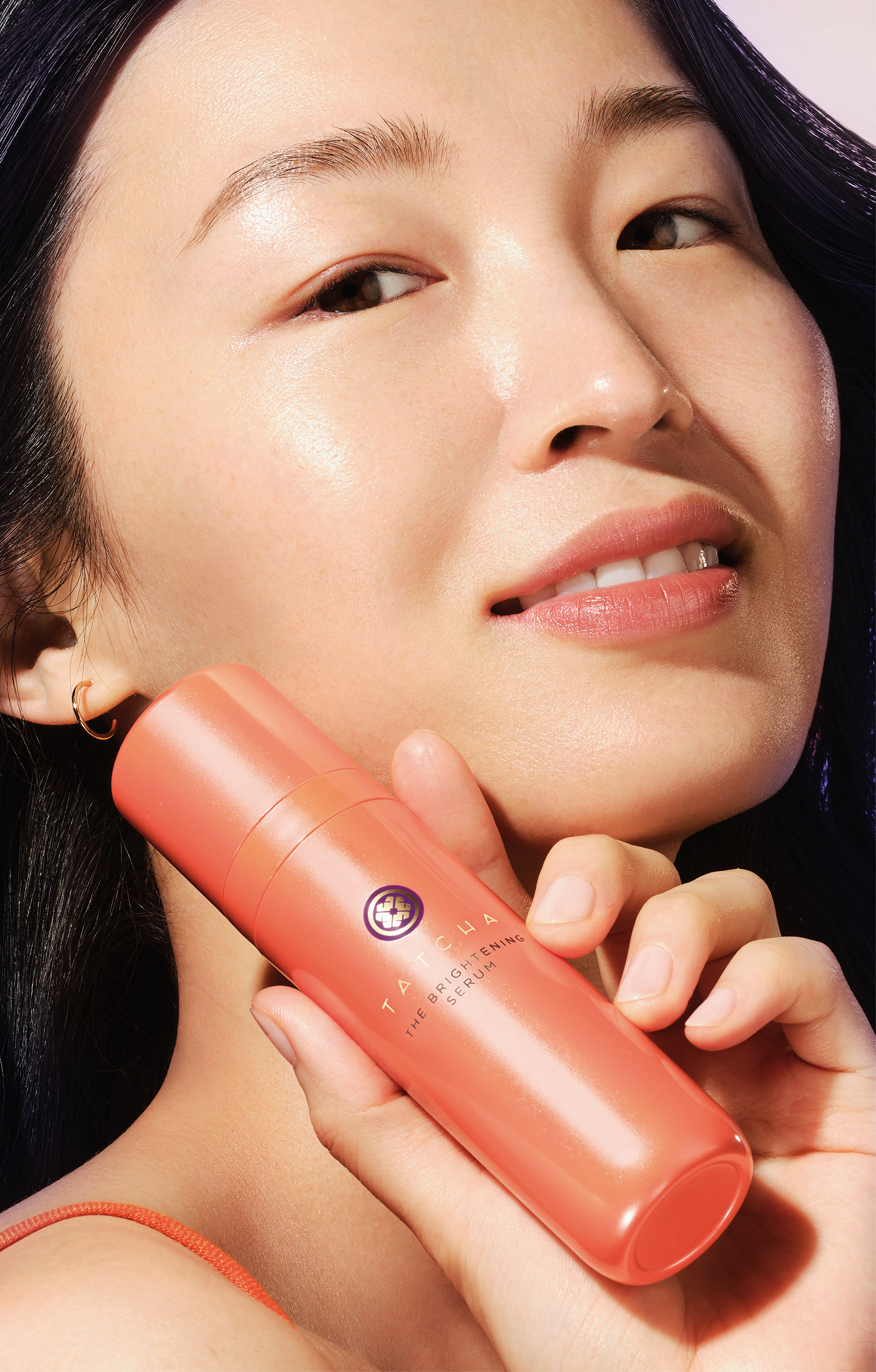 TAT25_Brightening_Serum_MODEL_0724_YuMa_0234_FINAL_Purple_RGB.png