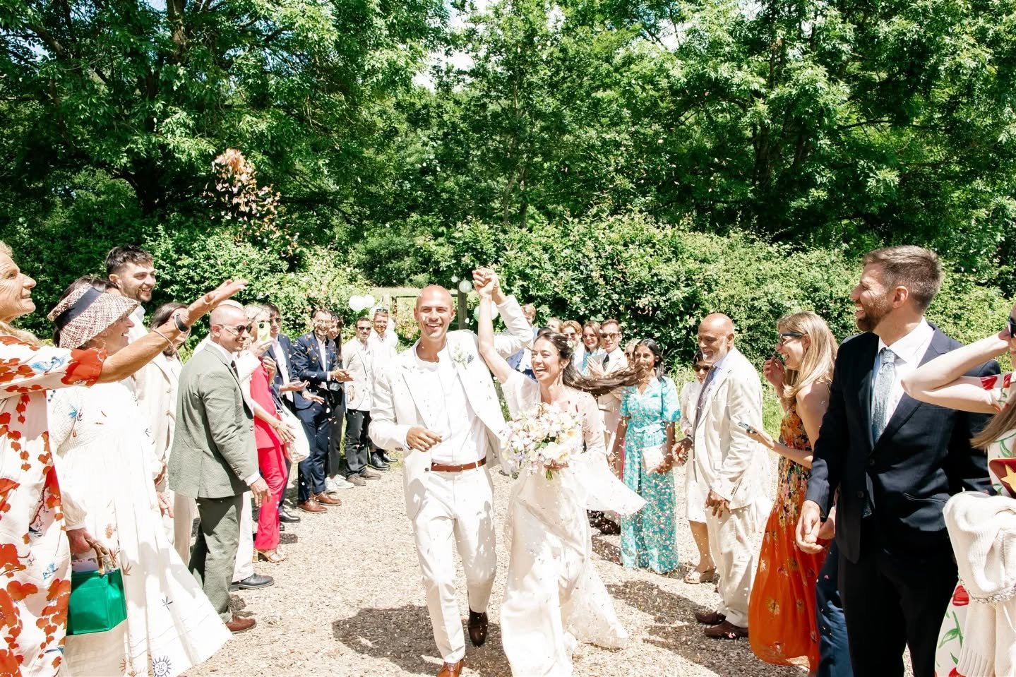 Happy Sunday!!

Hope you're all enjoying this gorgeous sunshine as much as we are! ☀️

.
.
.
.
#ukweddingphotographers #ukweddingphotography #colourfulweddingphotography #candidweddingphotography #colourfulweddingphotographer #elopementphotographeruk