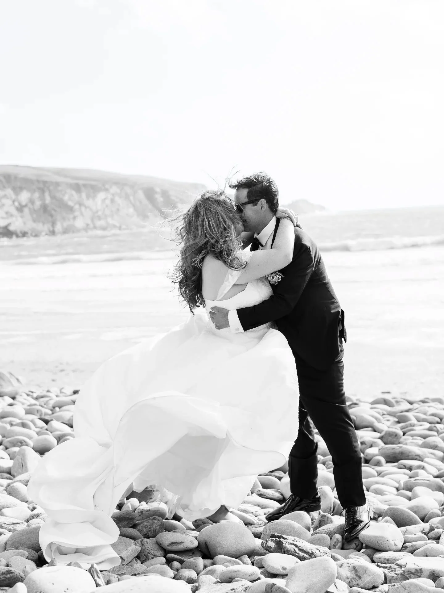 Kicking it off with the beautiful Monica &amp; Brian @barleycovebeachhotel_

So much to share from this gorgeous day!! 

#corkwedding #barleycove #goleen #beachwedding #irelandweddingphotographer #irelandweddingphotographers #irelandweddingphotograph