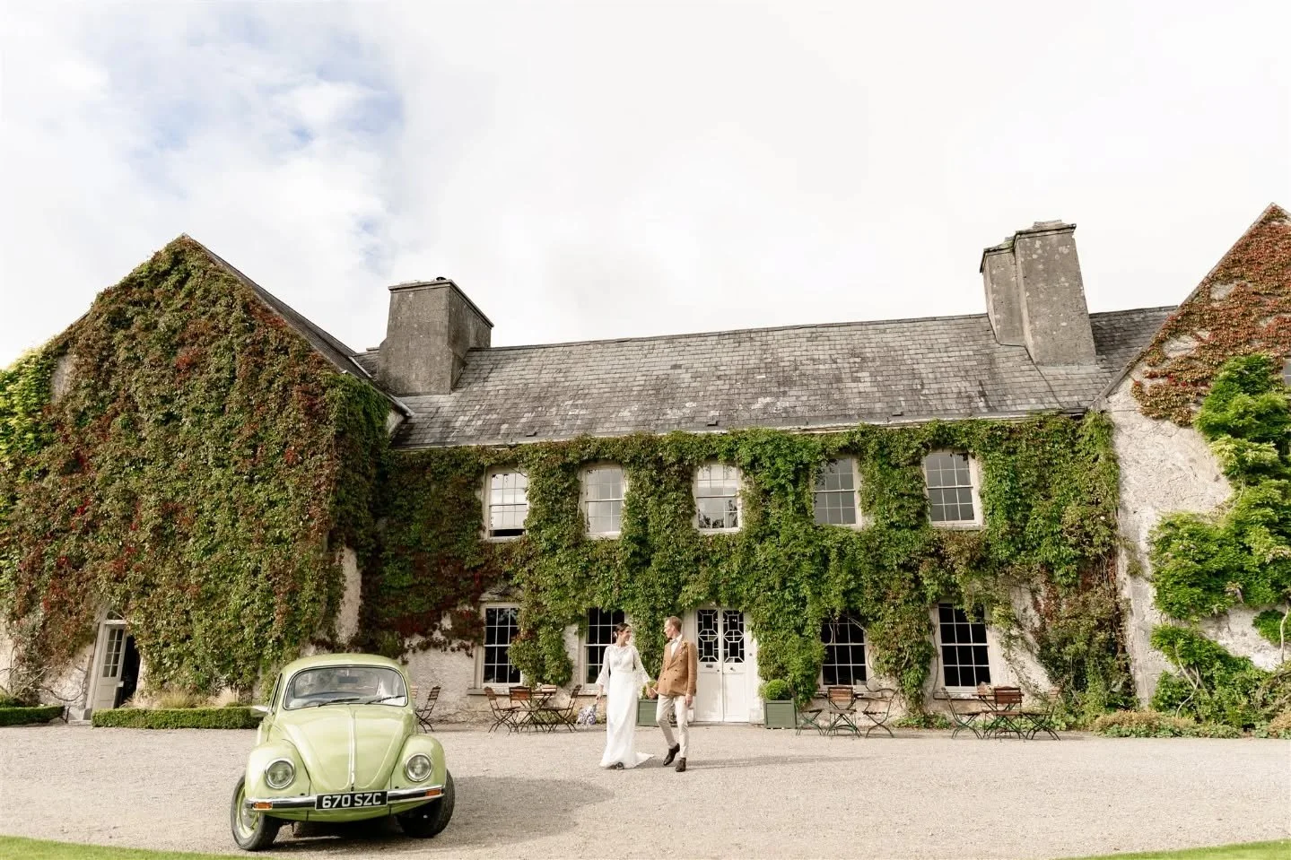 Ally + Gareth at the beautiful @cloughjordanhouse

. 
#cloughjordanhouse #tipperaryweddingphotographer #irelandwedding #irelandweddingphotographers  #northernirelandweddingphotographer #northernirelandweddingphotography #belfastweddingphotographer #d