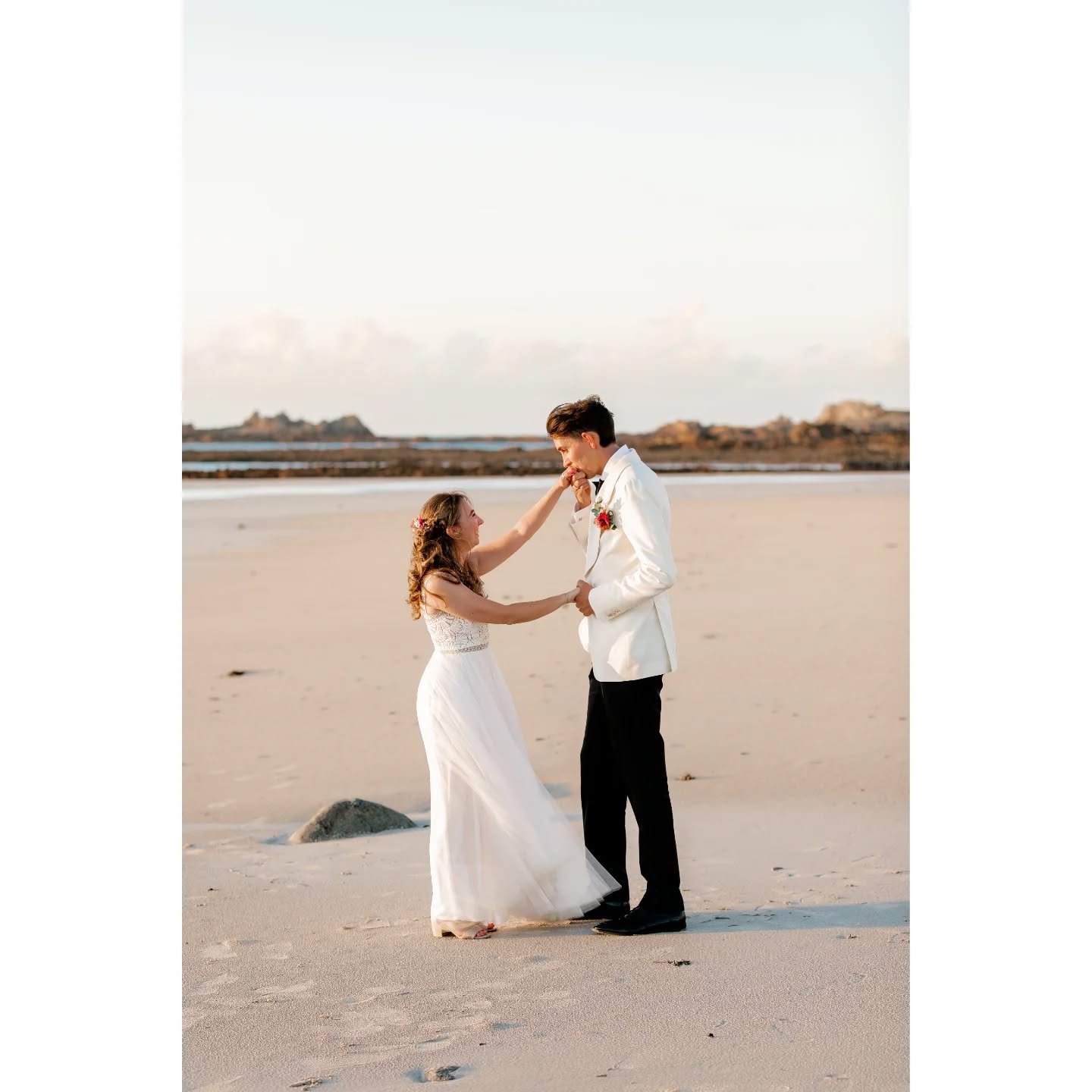 Beautiful Serena &amp; Nathaniel @lareunionguernsey

#destinationweddingphotographer #europeweddingphotographer #husbandandwifephotographers #irelandweddingphotographers #mayoweddingphotographer