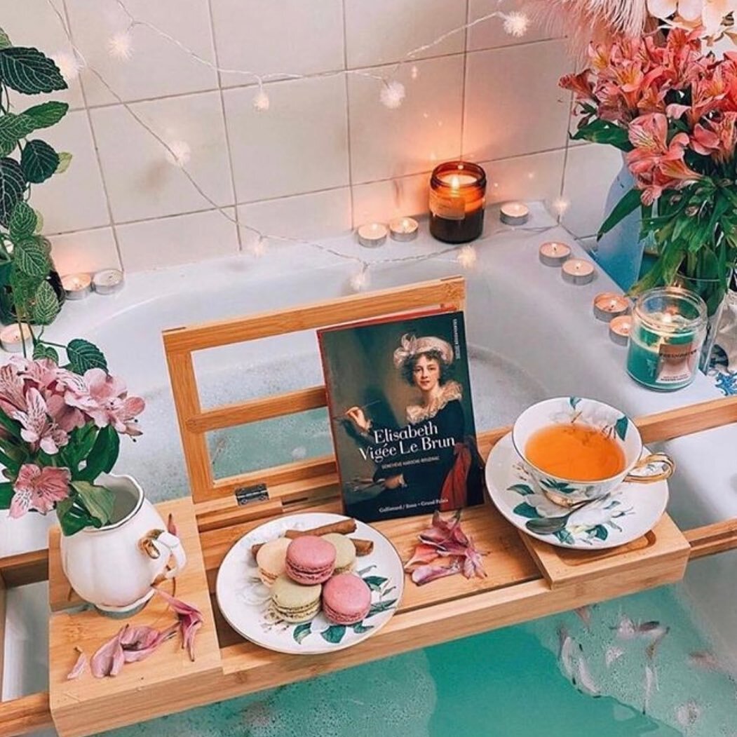 Sunday is a great day for self care!
#sunday #selfcare #bathtime #boutiquelife #charlottesvilleva