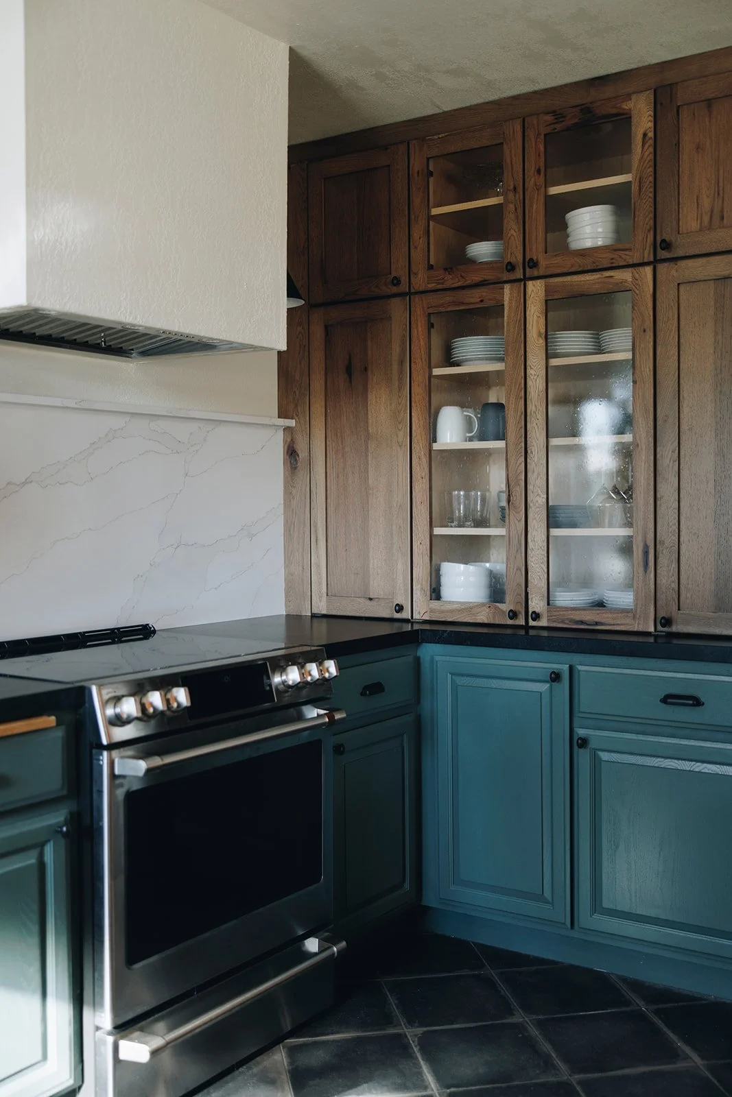 BridgetGirouxDesign_TrentLane_Dec2023_LoraWagenerCo-0401_websize.jpg