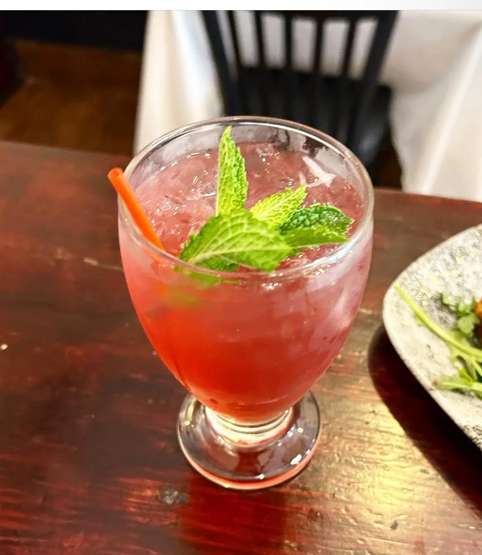 🥂 Signature Drinks