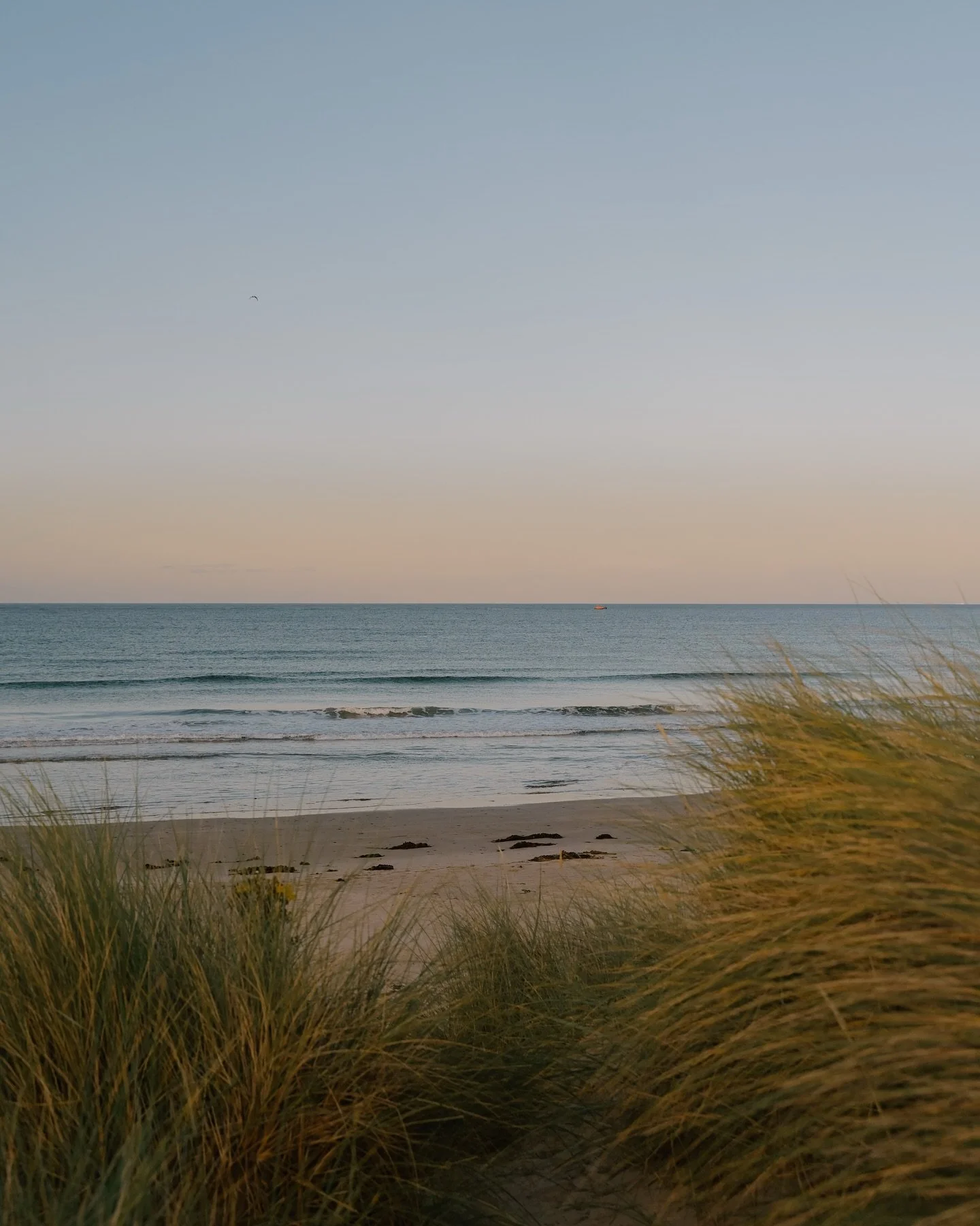 A week of dramatic sunsets by the coast in Northumberland 🌤️🌅🌞🧡

I stayed in a coastal cottage with family a few weeks ago and it was a 5-min walk to the beach so we obvs made the most of it!! You can find lots more photos and info about the cott