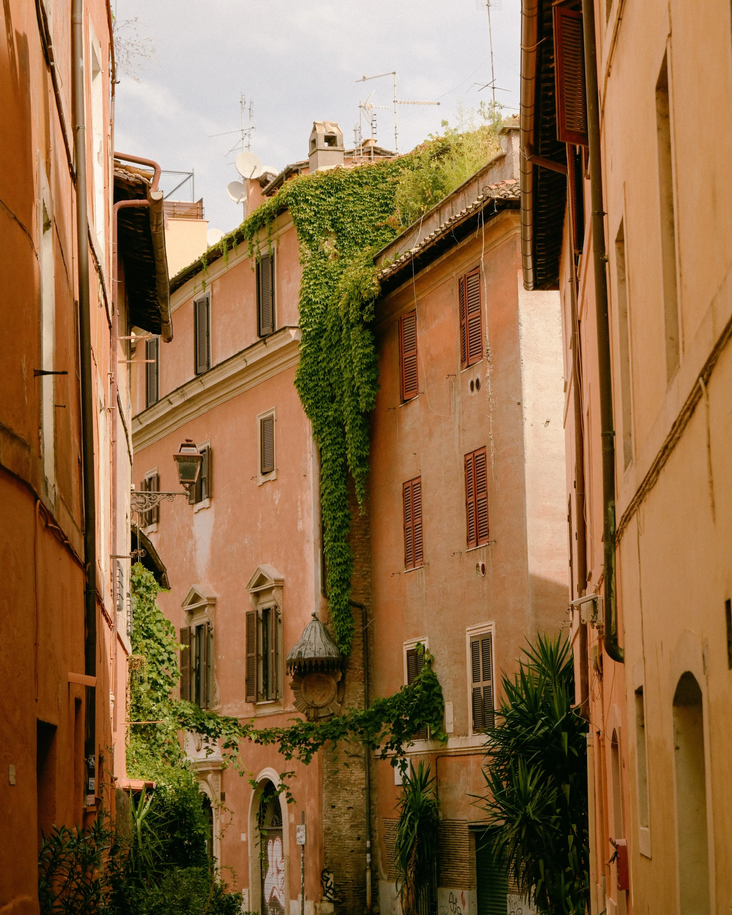 Rome-Italy-Vatican-City-European-Travel-Blogger-Tanya-Arya-photography8.JPG