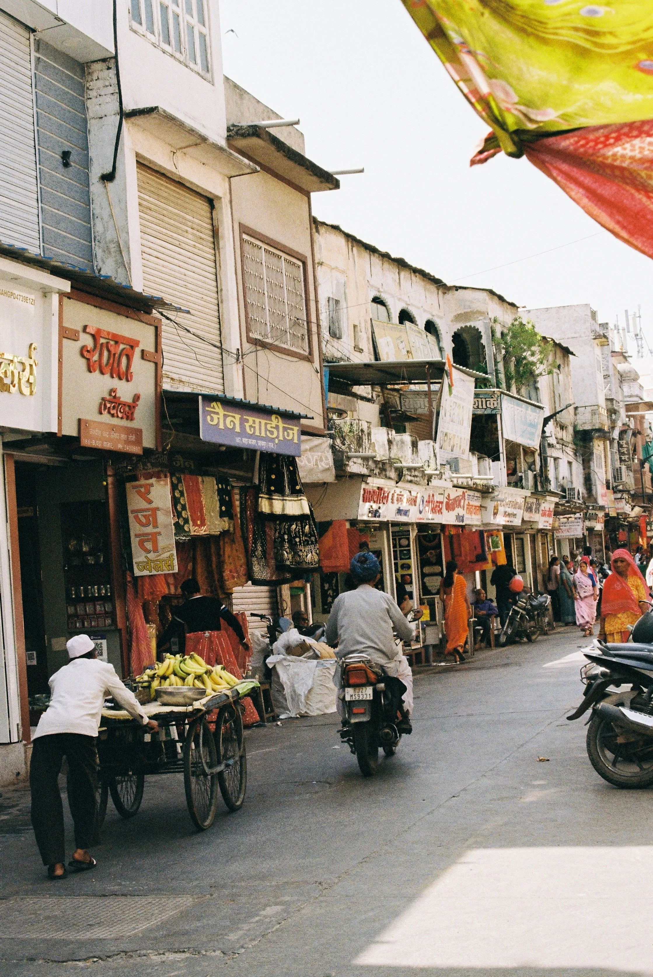 India-Delhi-Udaipur-Kerala-Film-Photography-Travel-Blogger-Tanya-Arya-photography12.JPG