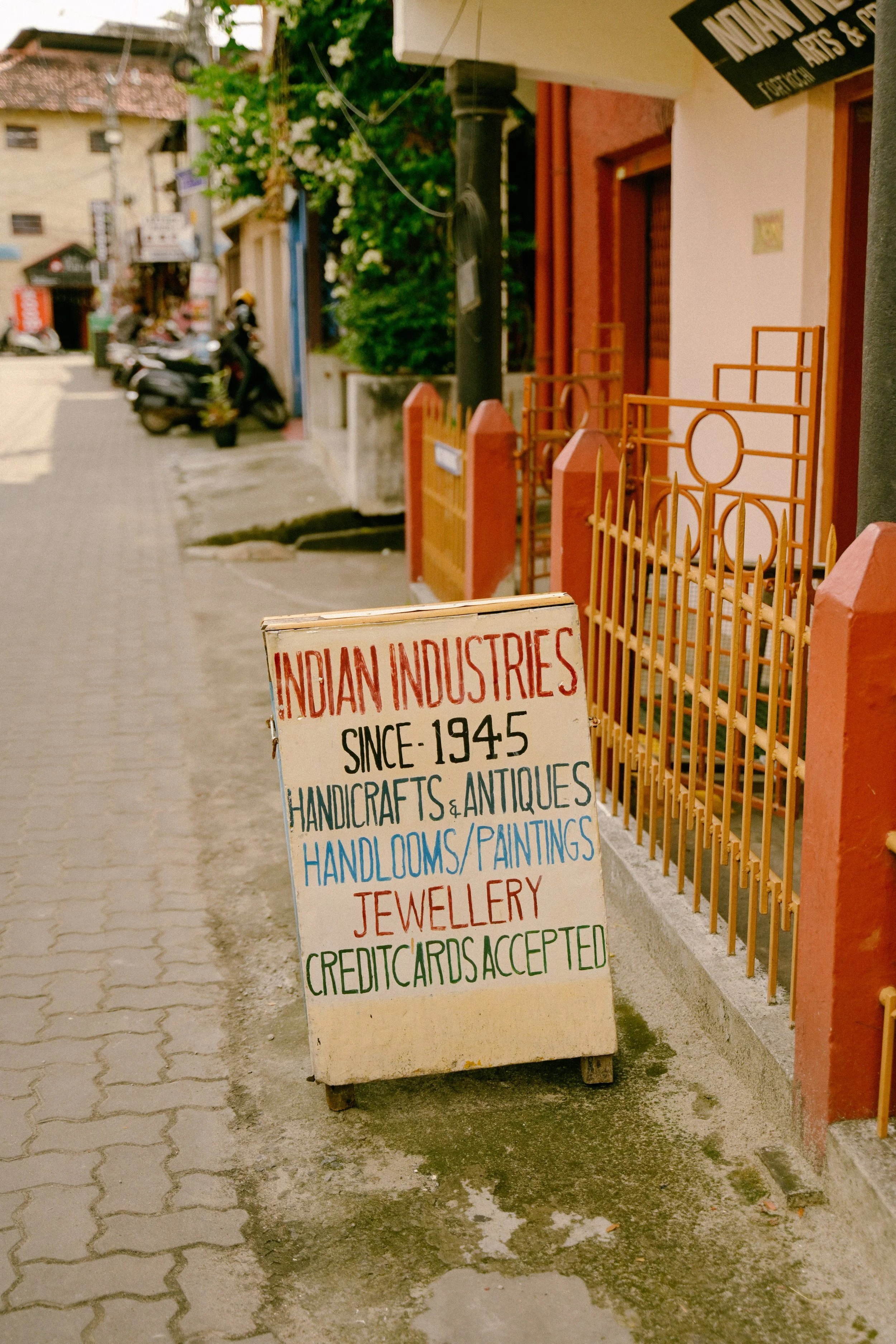 India-Delhi-Udaipur-Kerala-Film-Photography-Travel-Blogger-Tanya-Arya-photography36.JPG
