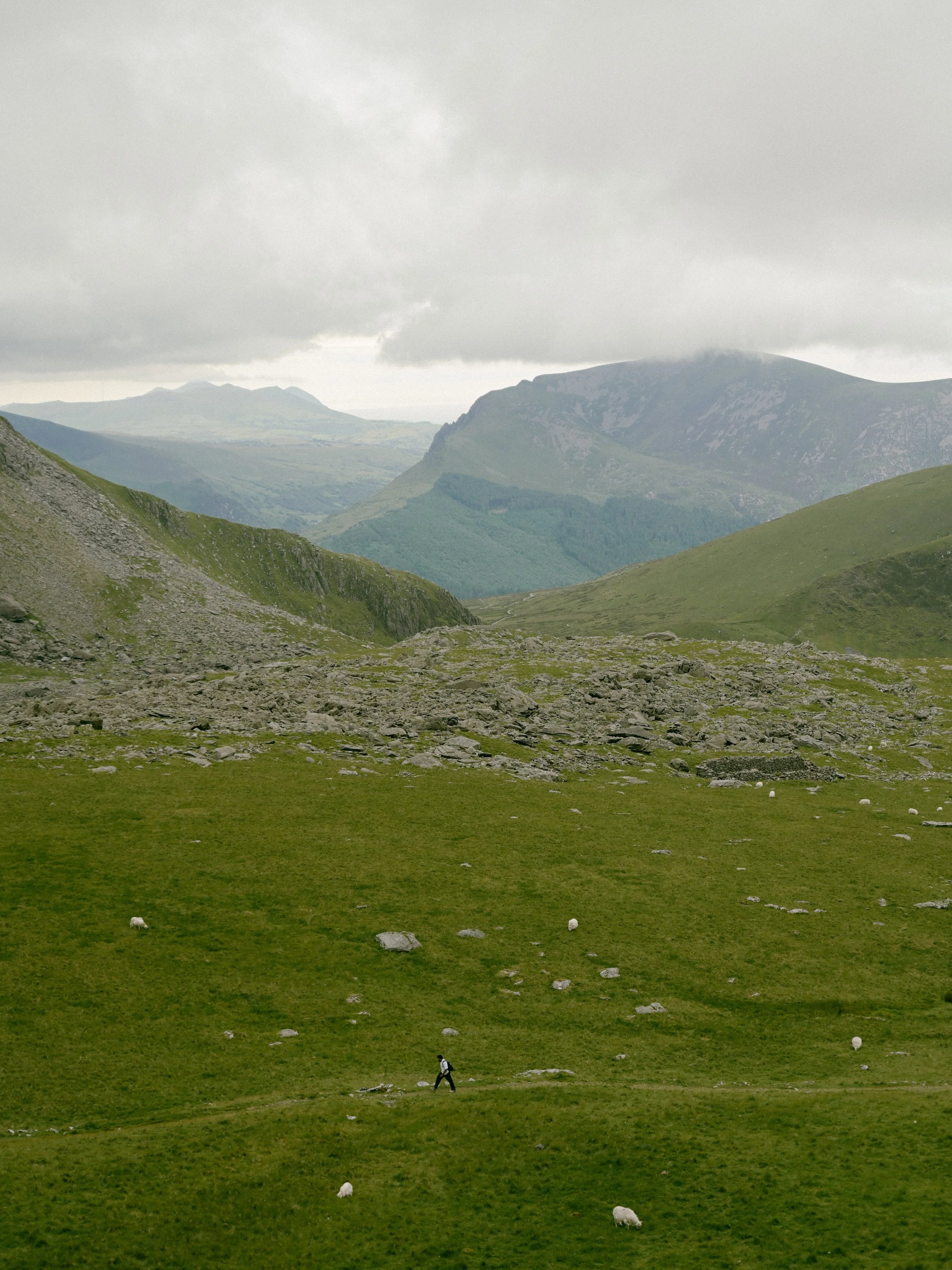 UK-Wales-Snowdonia-UK-TRAVEL-North-Wales-Hiking-Cabin-Photography-Travel-Blogger-Tanya-Arya-photography4.JPG