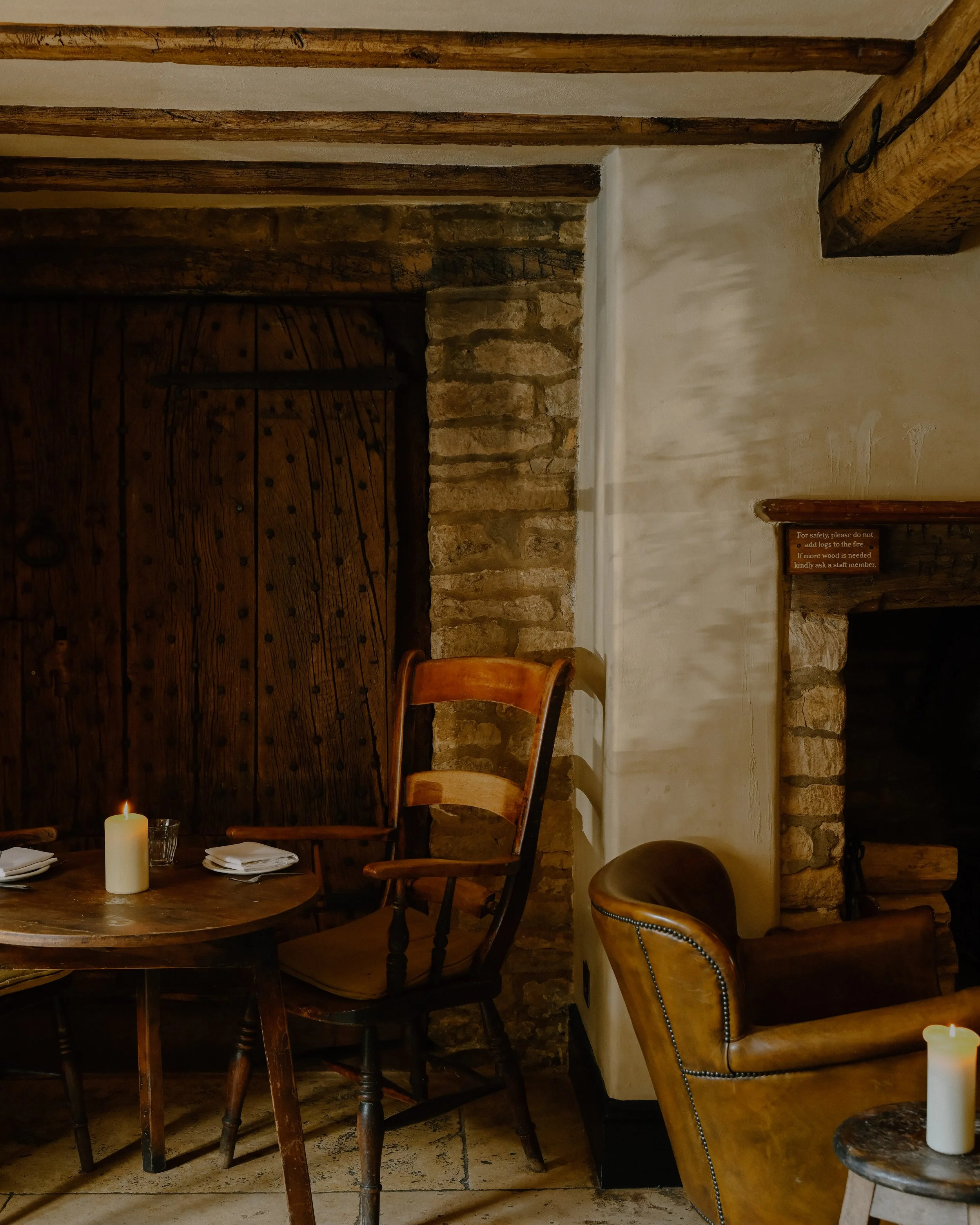 The-Bull-Cotswolds-Charlbury-England-Summer-outdoors-UK-travel-Tanya-Arya-photography25.JPG