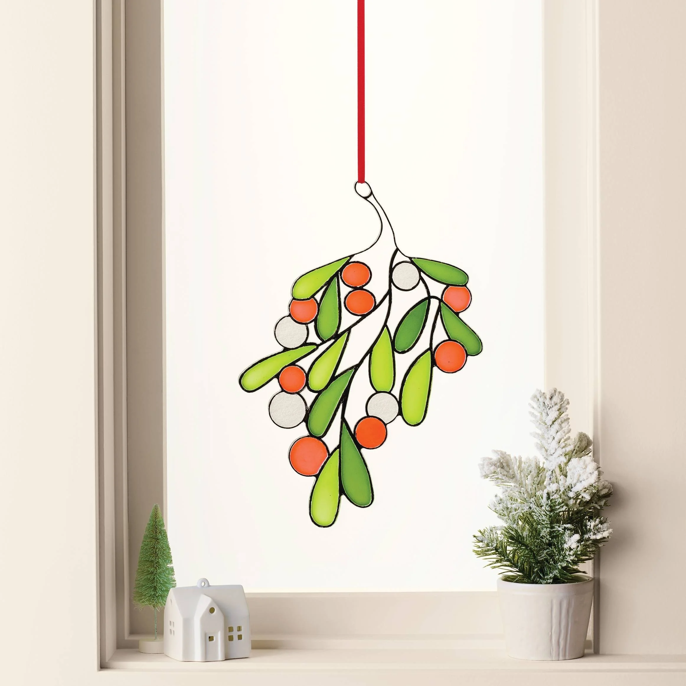 C-002447-01-359_081-22-9663_StainedGlassResinMistletoe-Elevated_A.jpeg